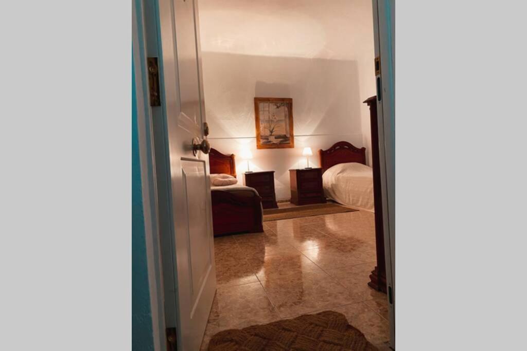 Large 90M2 Canary Apartment, Nice View, Location ! Puerto de Santiago  Exterior photo